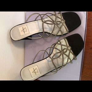 Slide shoes